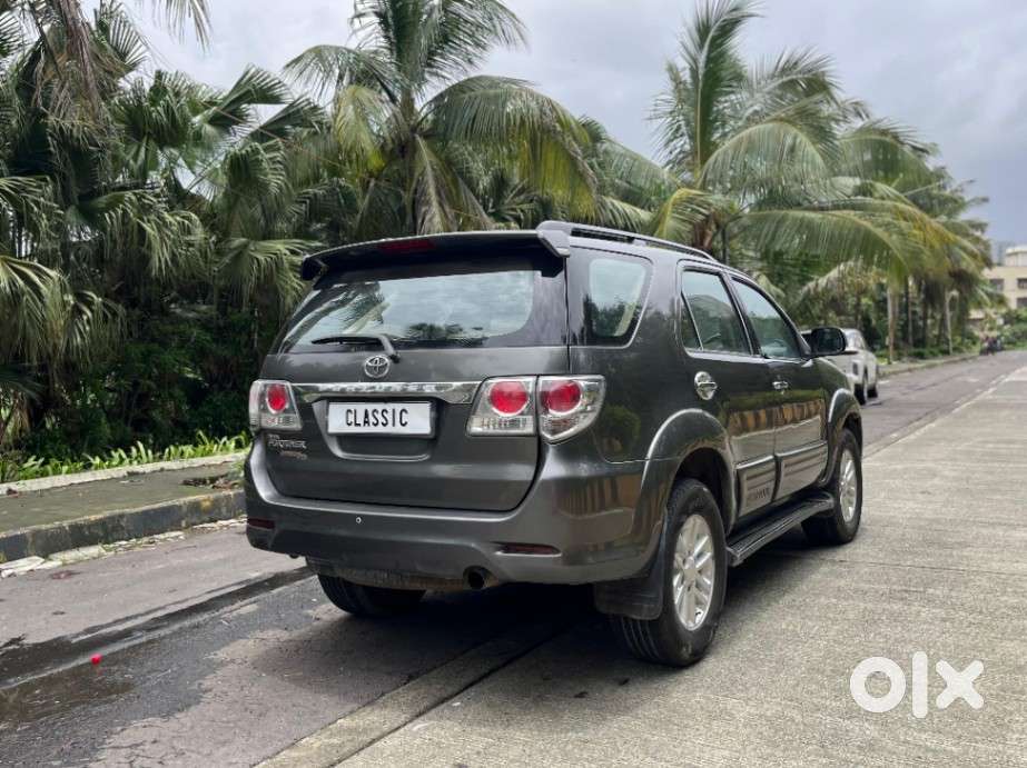 Toyota Fortuner 3.0 4x4 Manual, 2011, Diesel