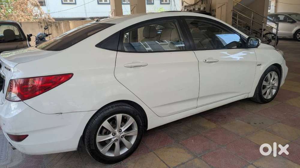 Hyundai Verna (2011) Fluidic 1.6 Crdi Sx