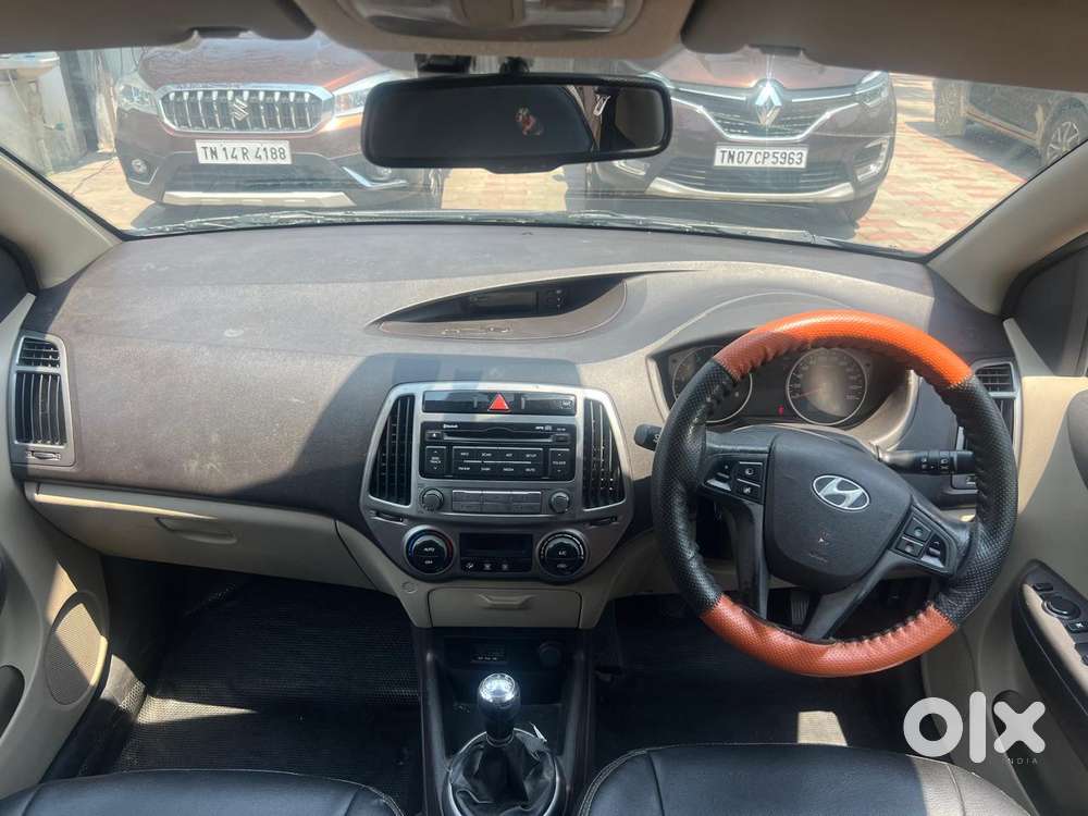 Hyundai I20 Sportz 1.2 Bs-iv, 2013, Petrol