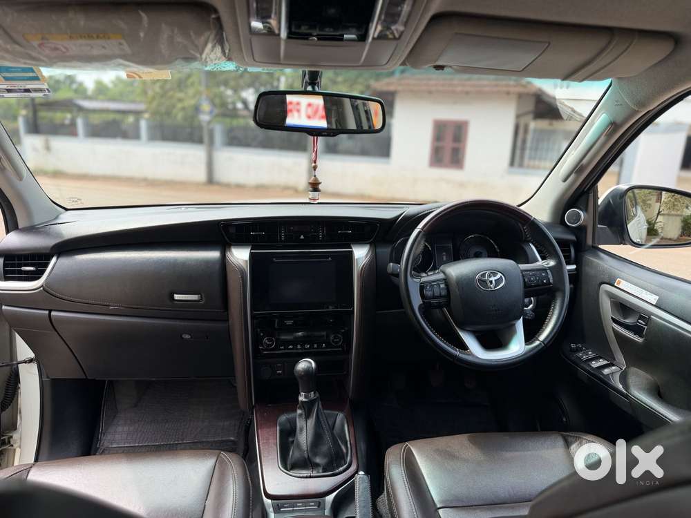 Toyota Fortuner [2021-ongoing] 2.8 2wd Diesel Mt, 2020, Diesel