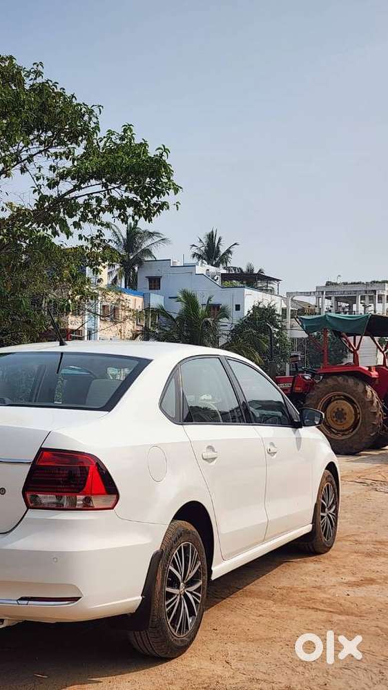 Volkswagen Vento 1.6 Highline Plus, 2019, Petrol