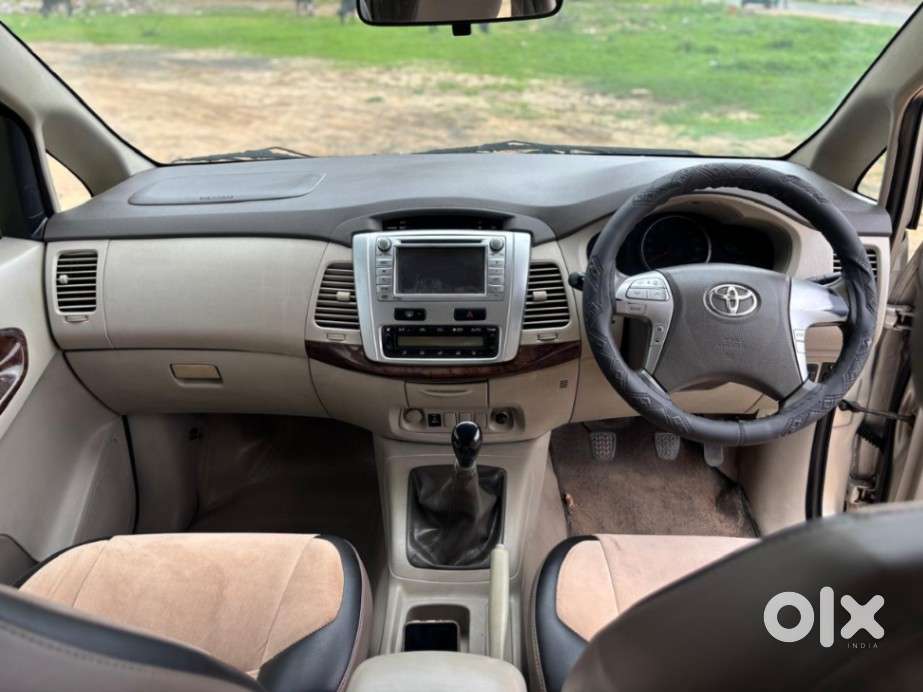 Toyota Innova 2.5 V 7 Str, 2012, Diesel