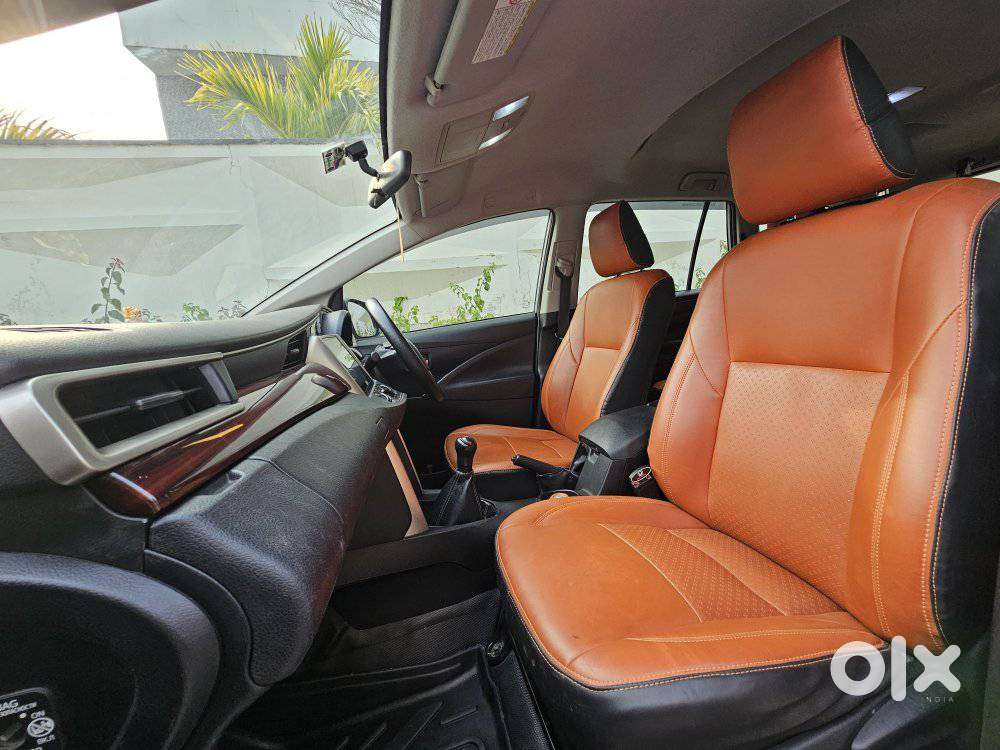 Toyota Innova Crysta 2.4 Vx Mt 8s, 2016, Diesel