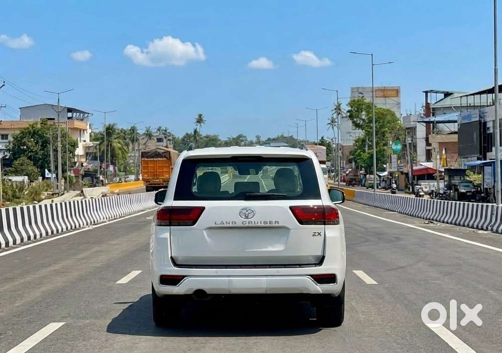 Toyota Land Cruiser 2022 Diesel Automatic