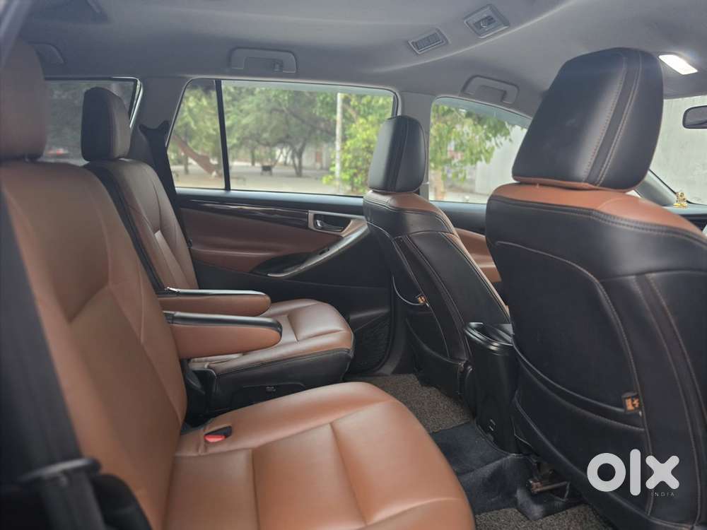 Toyota Innova Crysta 2019