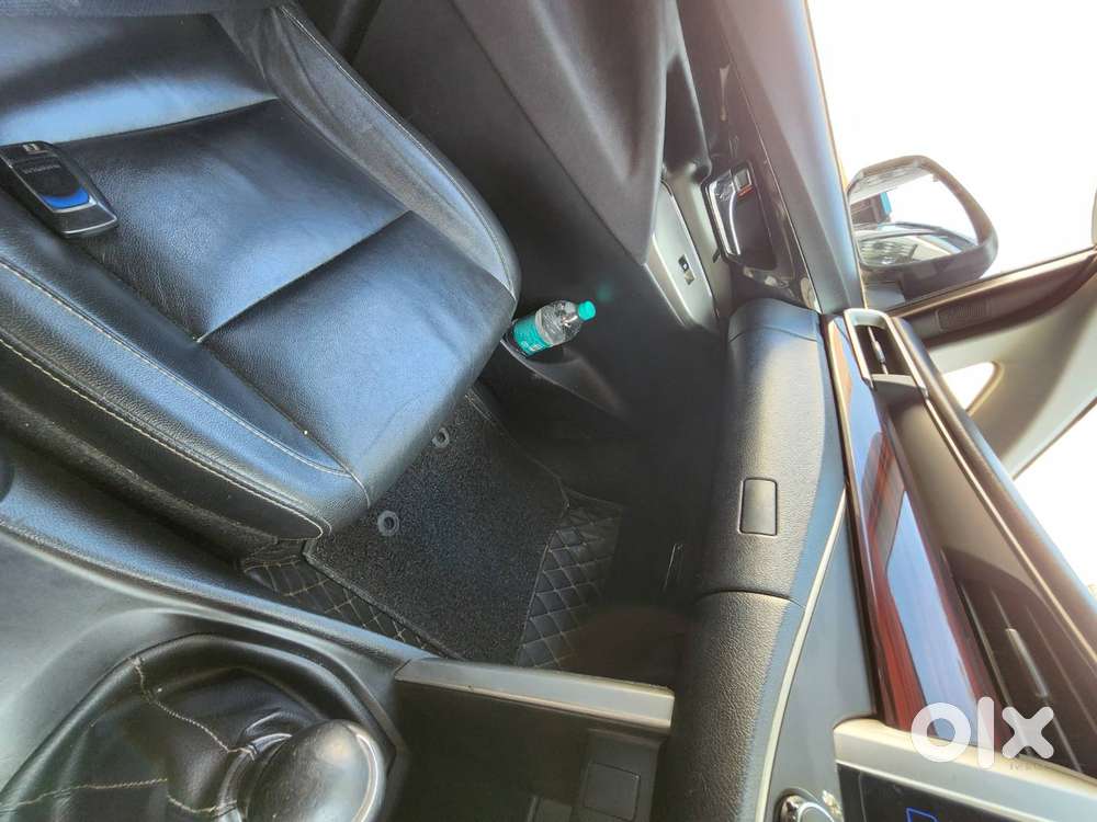 Toyota Innova Crysta 2.4z Top Model
