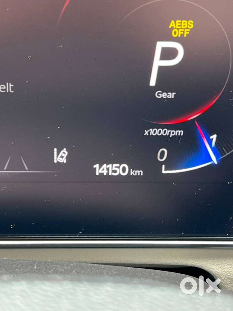 2026 Mahindra Xuv700 Ax7 At Luxury | Petrol | 14,200 Km | 2024 Make