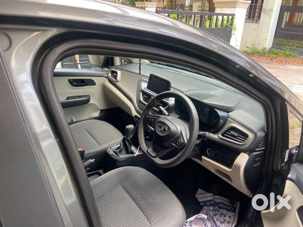 Tata Altroz 2023  22,000 Km  1st Owner  Excellent Condition