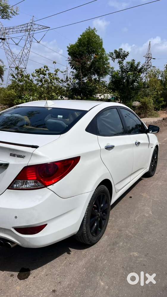 Hyundai Verna Diesel Manual 2015