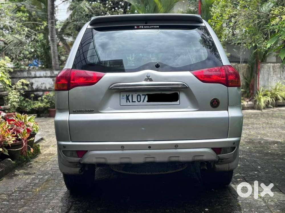 Mitsubishi Pajero Sport 2014