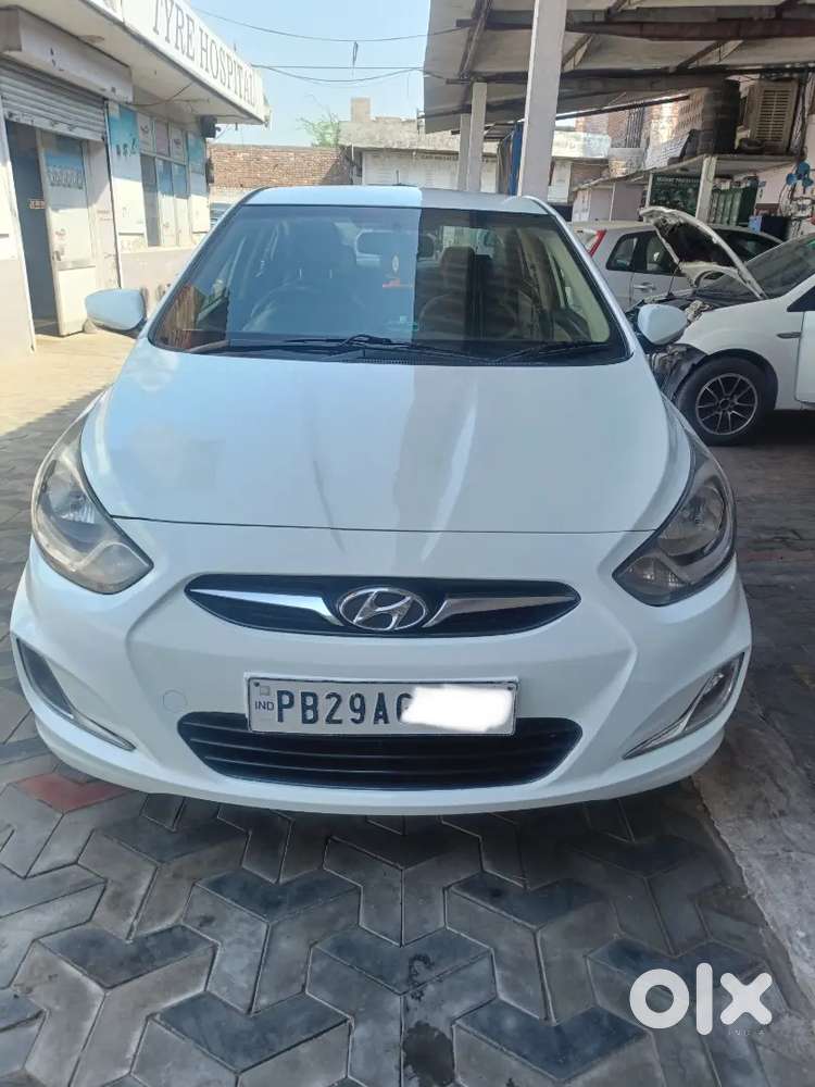 Hyundai Fluidic Verna 2012 Diesel 95000 Km Driven