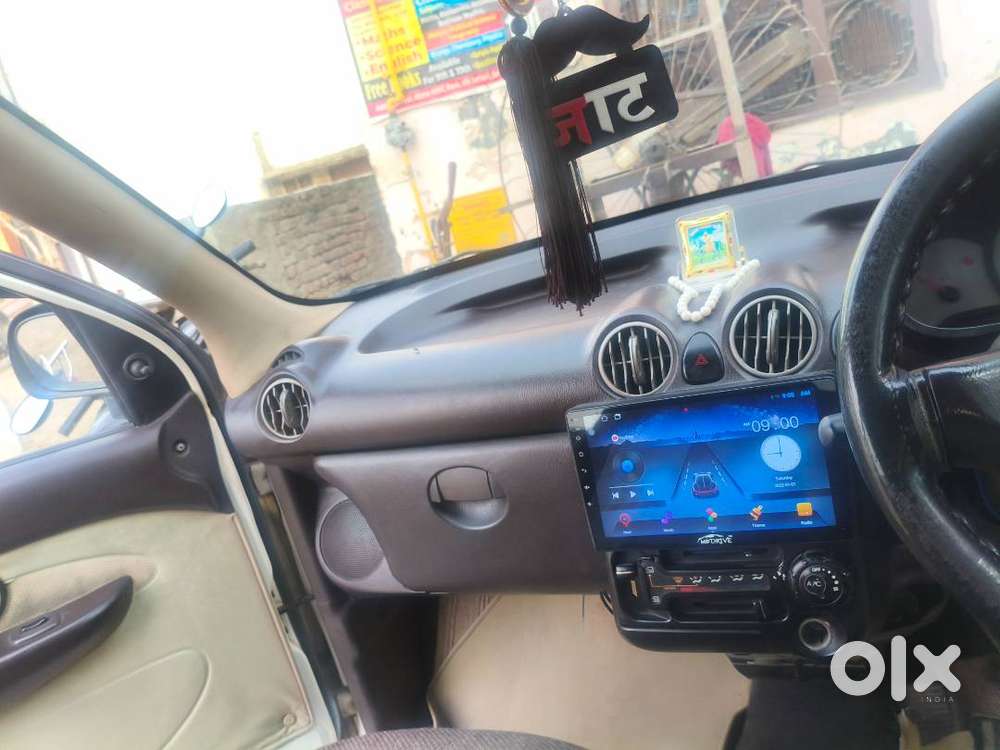 Cng Running Range 250 Km  One Cylinder Refill