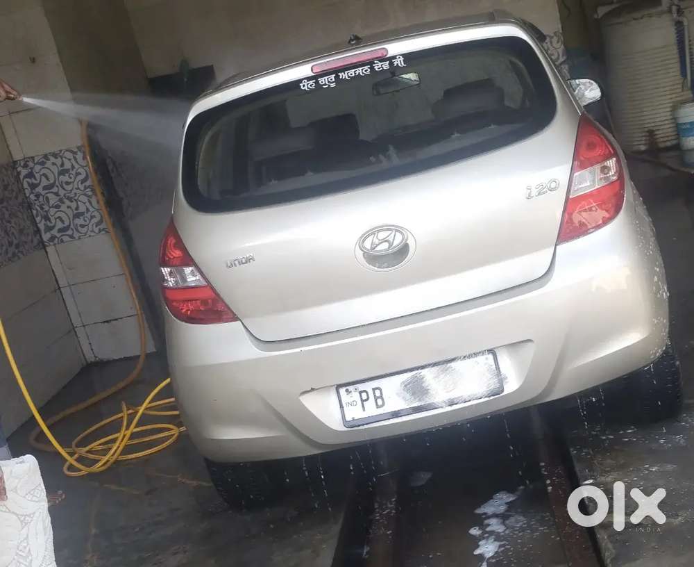 Hyundai New I20 2010 Petrol 80000 Km Driven