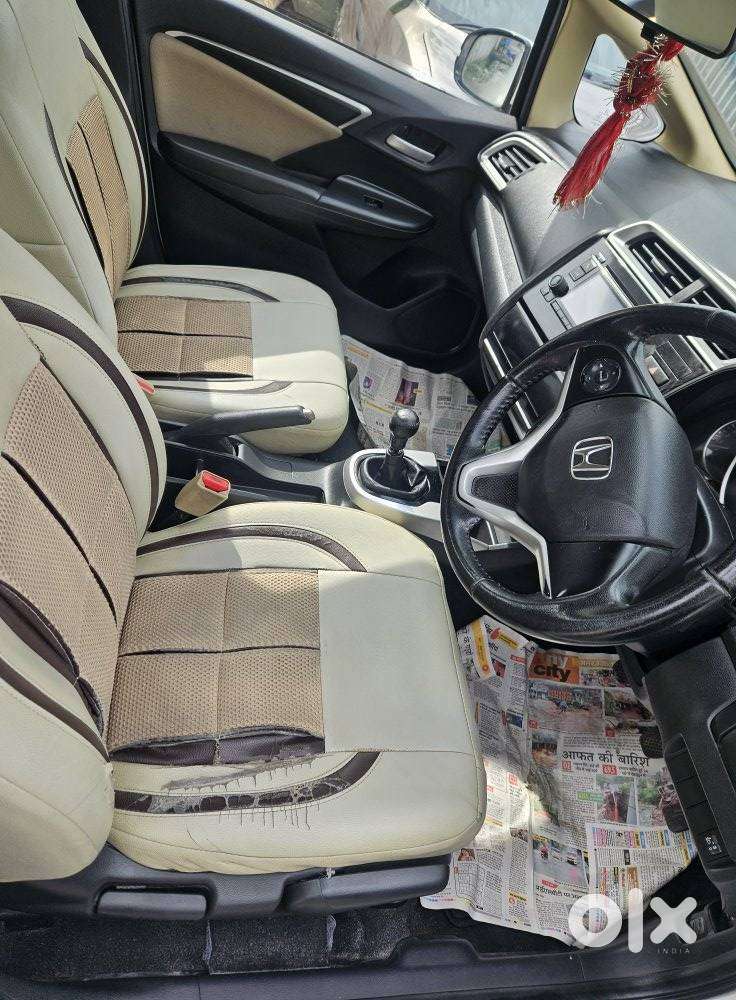 Honda Jazz V Mt Privilege, 2017, Petrol