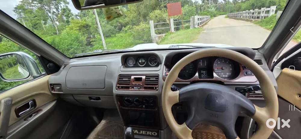 Mitsubishi Pajero 2012 Diesel 111000 Km Driven