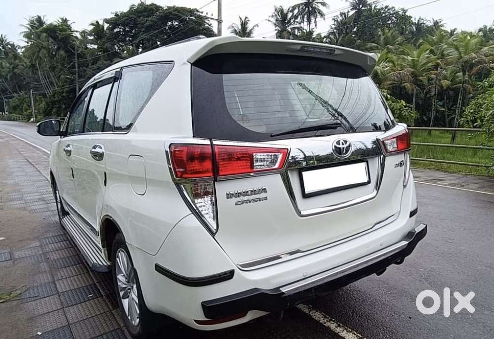 Toyota Innova Crysta 2.8z Automatic, 2017, Diesel