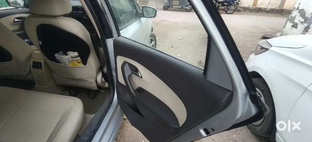 Volkswagen Vento 2013 Petrol 81000 Km Driven