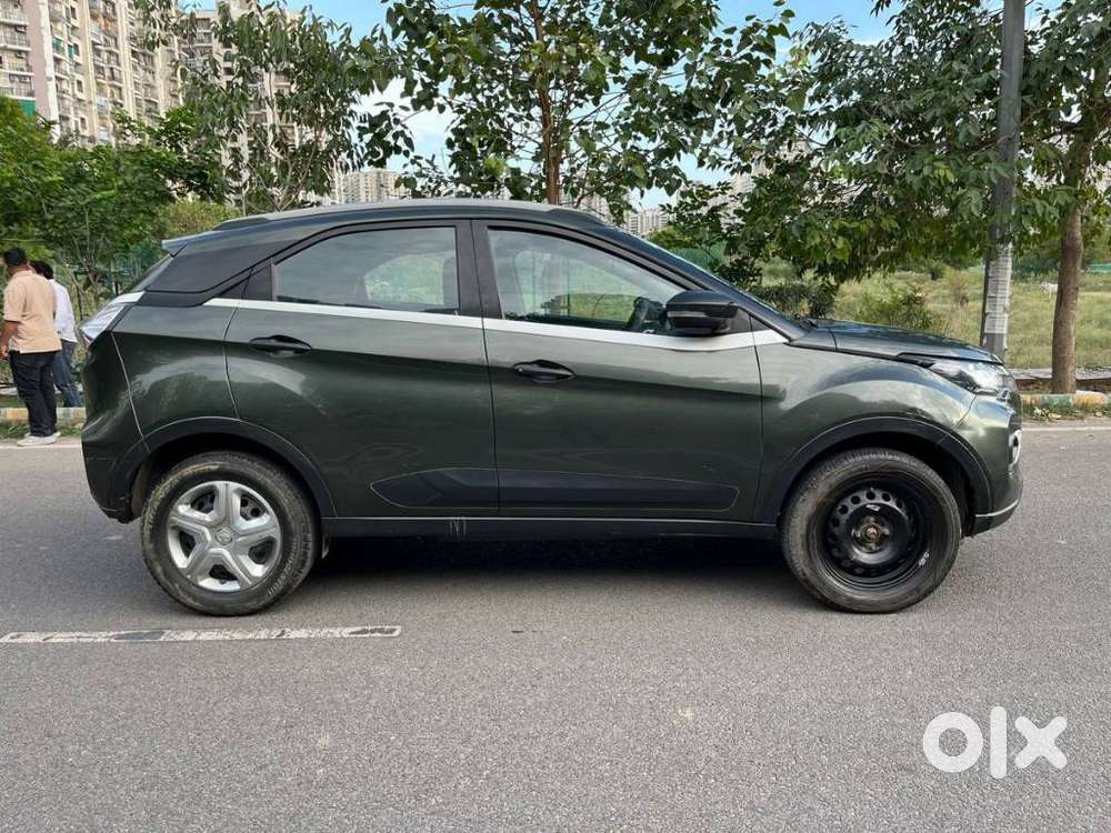 Tata Nexon 1.2 Revotron Xma Amt (s), 2021, Petrol