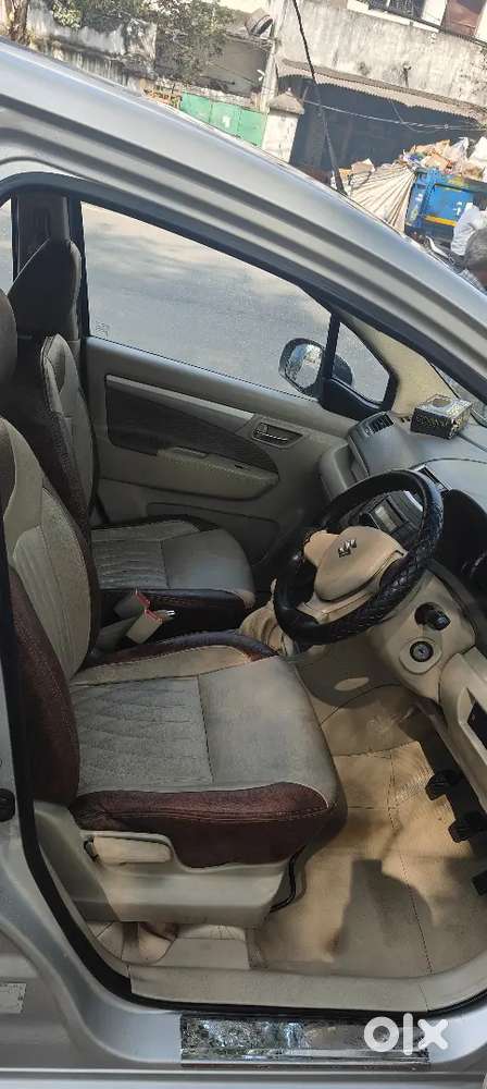 Maruti Suzuki Ertiga 2014 Petrol 75000 Km Driven