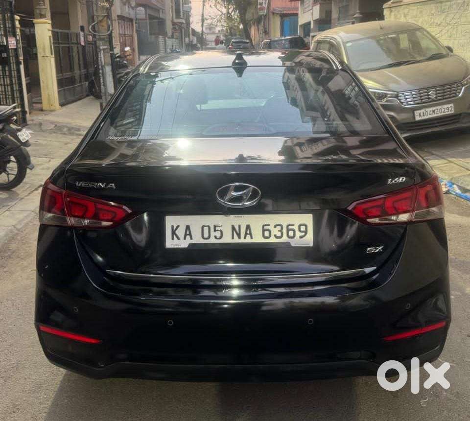 Hyundai Verna 1.5 Sx (o) Diesel At, 2022, Diesel