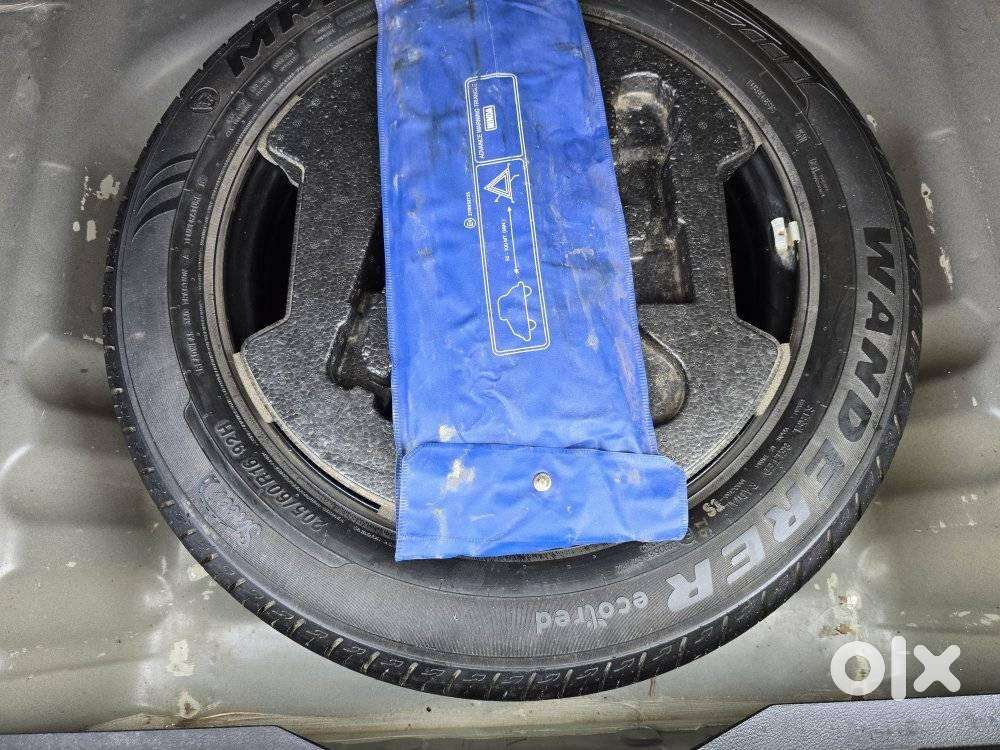 Maruti Suzuki Brezza 1.5 Vxi Smart Hybrid, 2022, Petrol