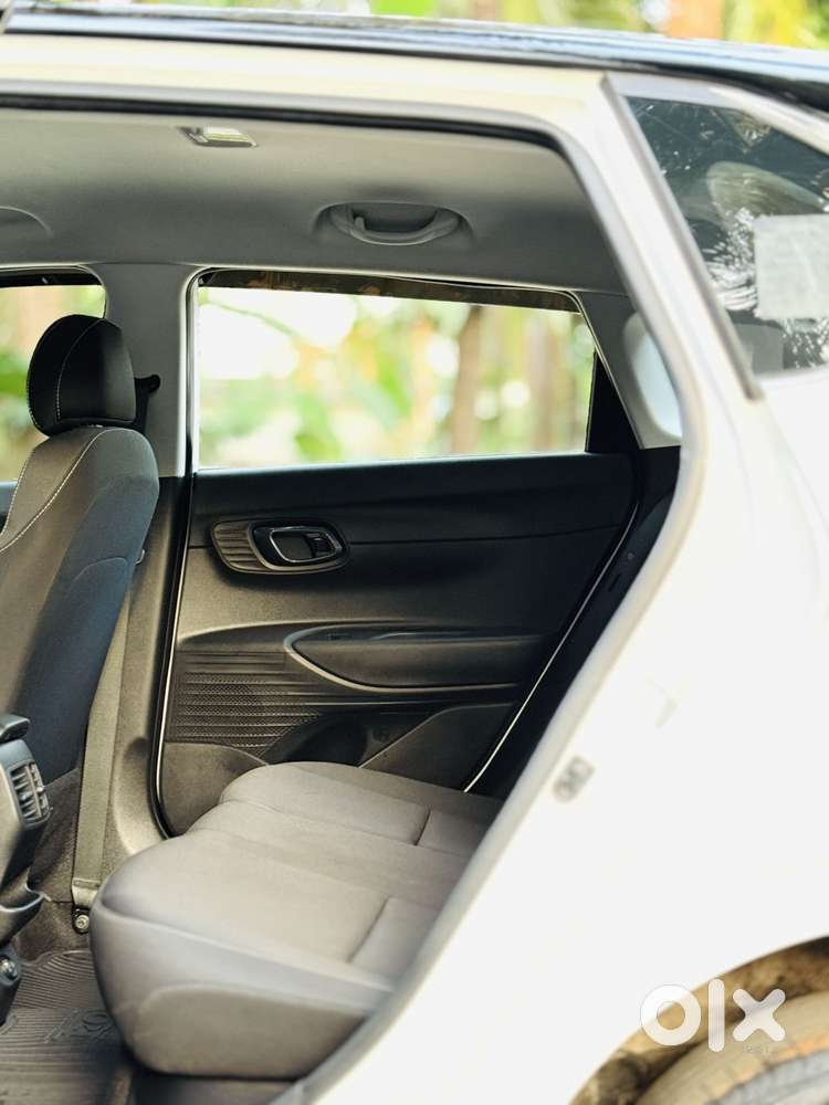 Hyundai I20 Sportz 1.2 Vtvt, 2023, Petrol