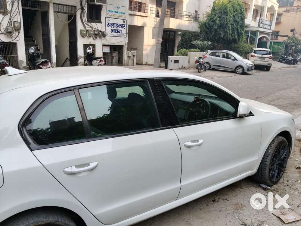Skoda Superb 2.8 V6 2012 Model