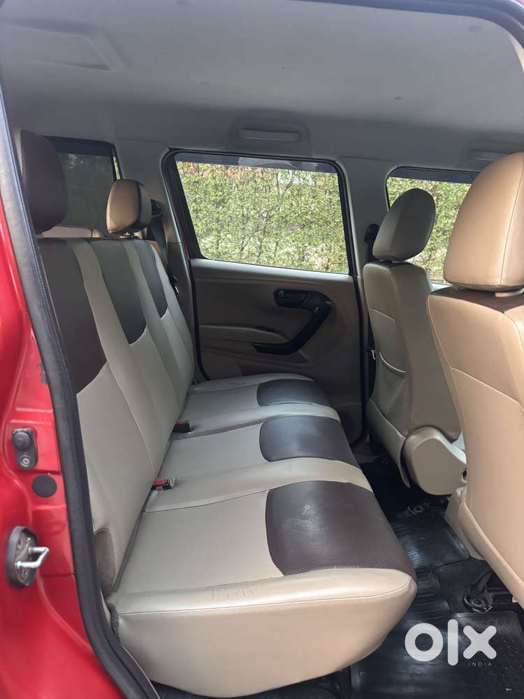 Mahindra Tuv 300 T4 Plus, 2018, Diesel