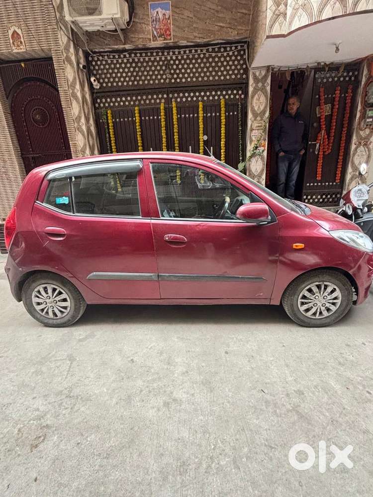 Hyundai I 10 Sportz (cng & Petrol )