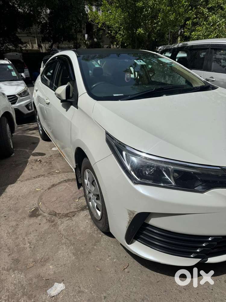 Toyota Corolla Altis 1.8 J, 2018, Petrol