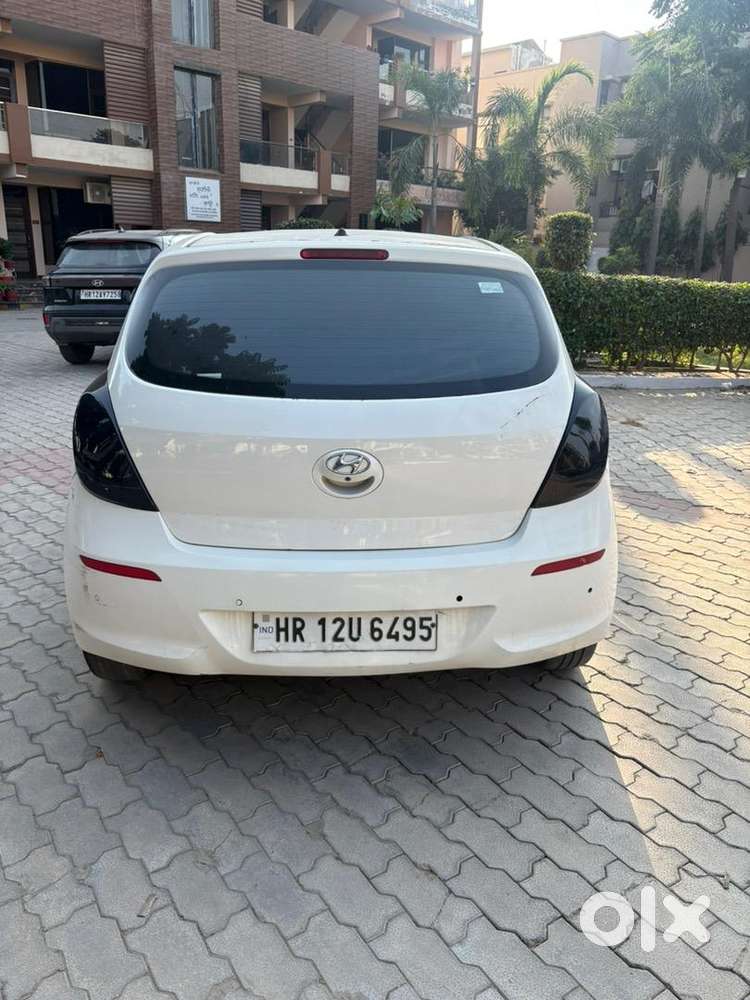 Hyundai I20 2013 Diesel 100000 Km Driven