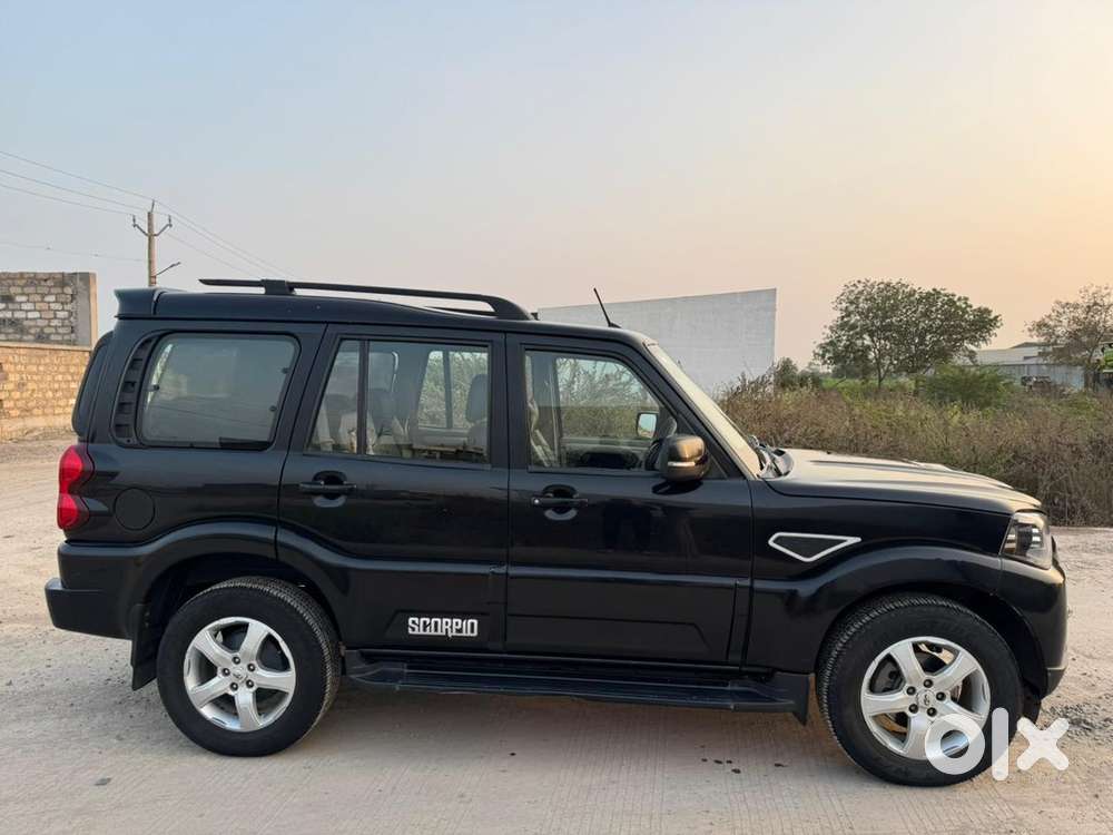 Mahindra Scorpio