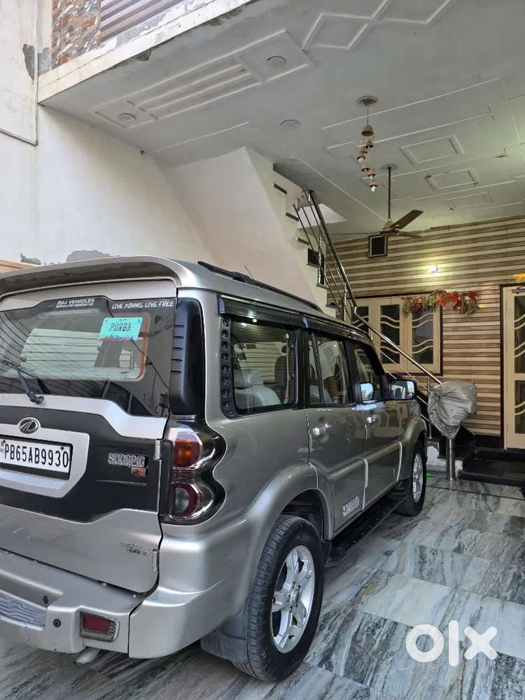 Mahindra Scorpio S 10 Classic 2015 Looking Very Good In Condition