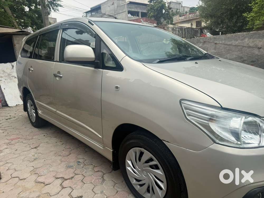 Toyota Innova Diesel 2015