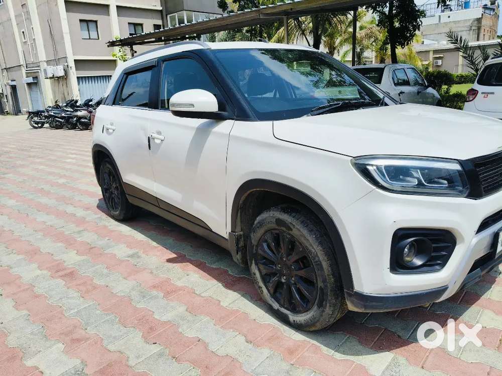 Maruti Brezza Zxi 2022 Cng Hybrid Second Owner