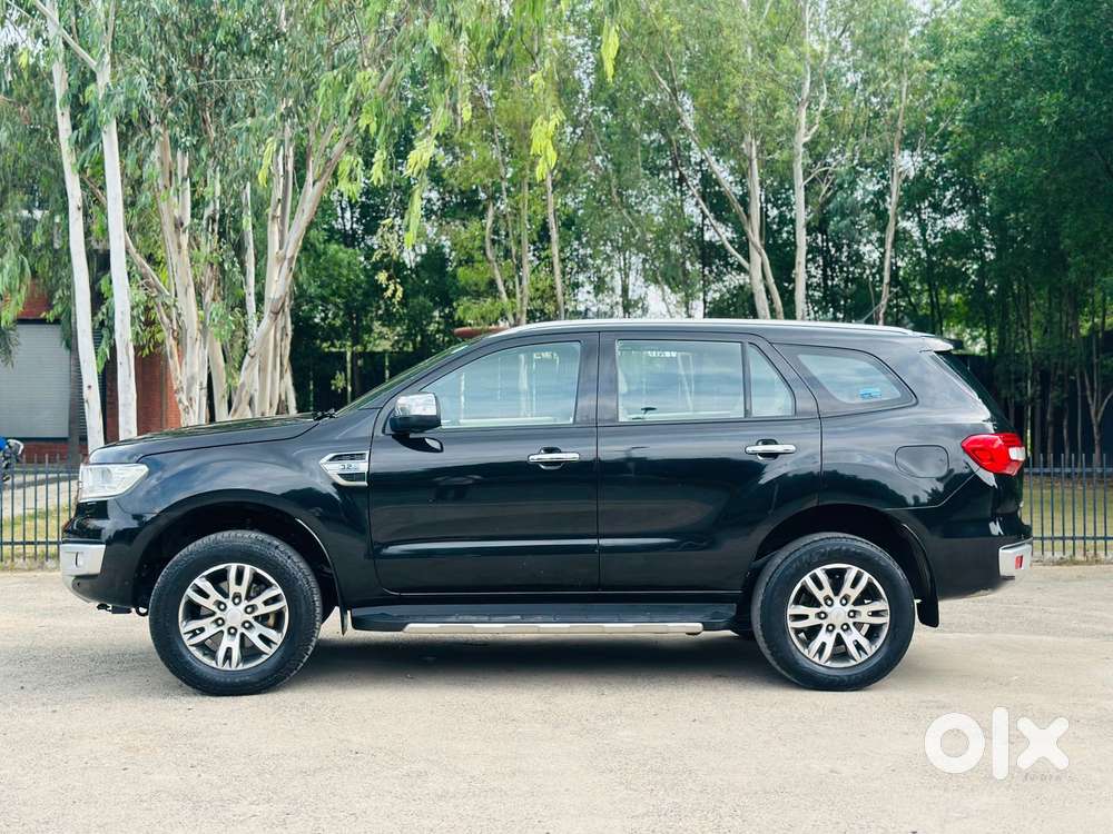 Ford Endeavour 3.2 Titanium At 4x4, 2016, Diesel