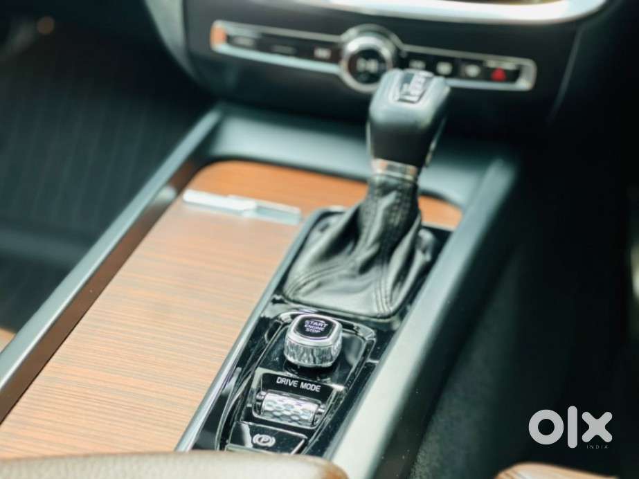 Volvo S60 T4 Inscription, 2023, Petrol