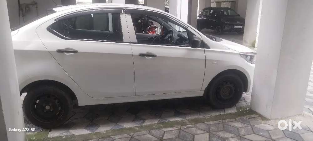 Tata Tigor 2022 Petrol Well Maintained