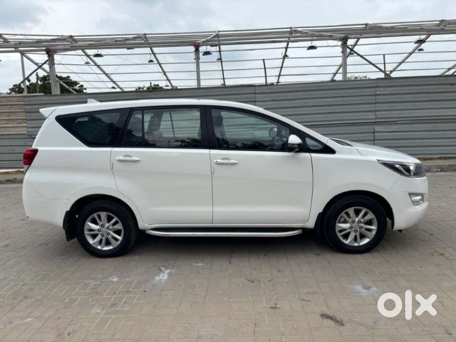 Toyota Innova Crysta 2.4 G Mt 7 Str, 2020, Diesel