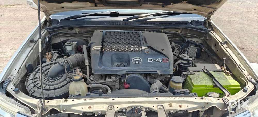 Toyota Fortuner 2015 Diesel Well Maintained