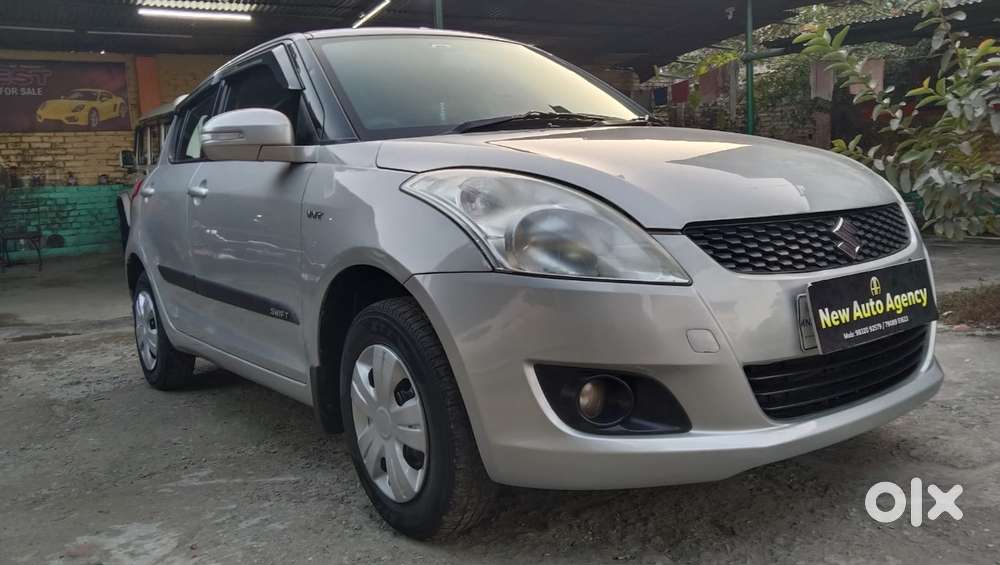 Maruti Suzuki Swift Vxi 1.2 Abs Bs-iv, 2012, Petrol