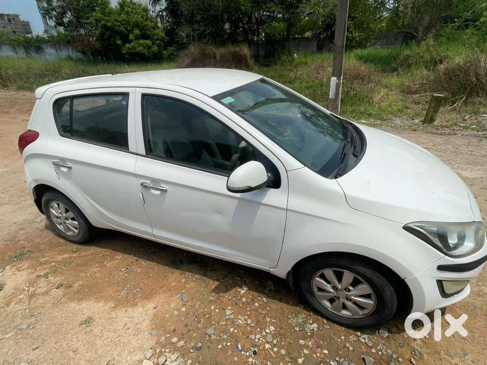 Urgent Sale - Hyundai I20 2012 Diesel Well Maintained