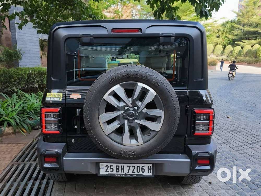 Mahindra Thar Roxx 2025 Diesel At 4wd Stealth Black
