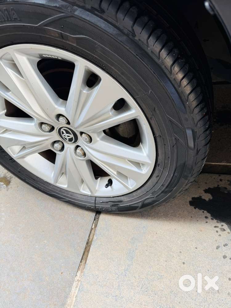 Toyota Innova Crysta 2016