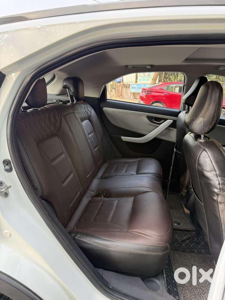 Tata Nexon, 2023, Petrol