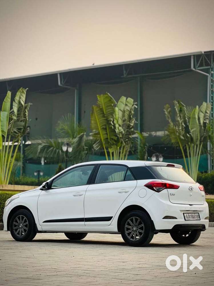 Hyundai Elite I20 Sportz (o) 1.2, 2015, Petrol