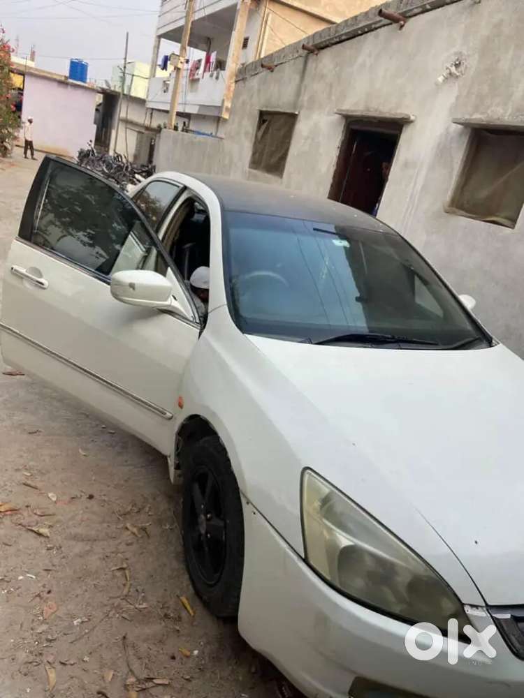 Honda Accord 2005 Petrol 150000 Km Driven