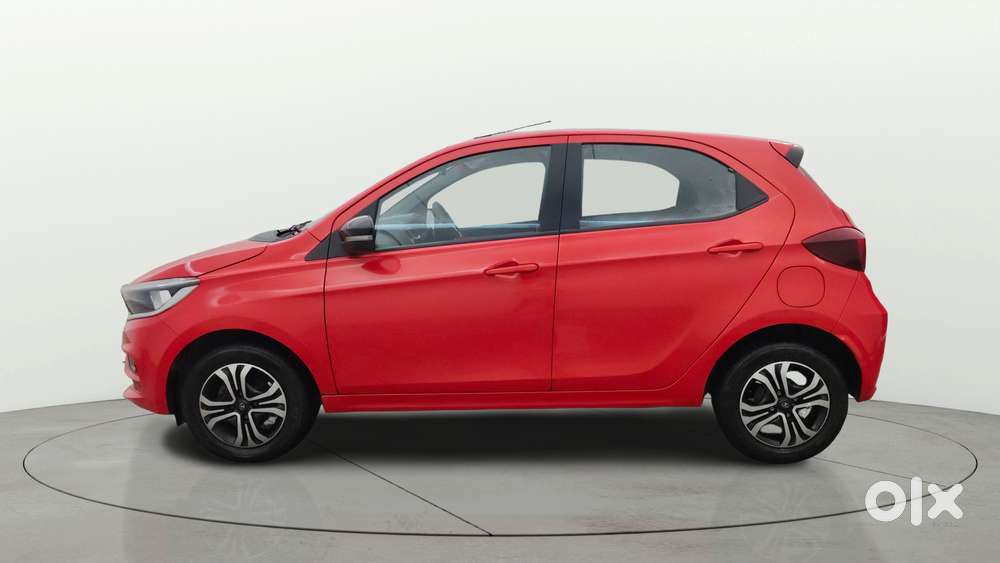 Tata Tiago 1.2 Revotron Xta, 2024, Petrol