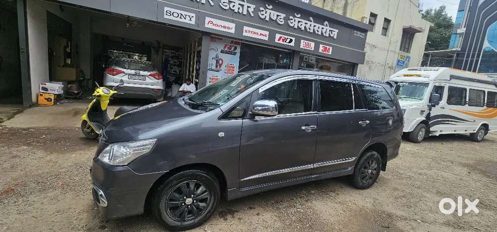 Toyota Innova 2012 Diesel Well Maintained