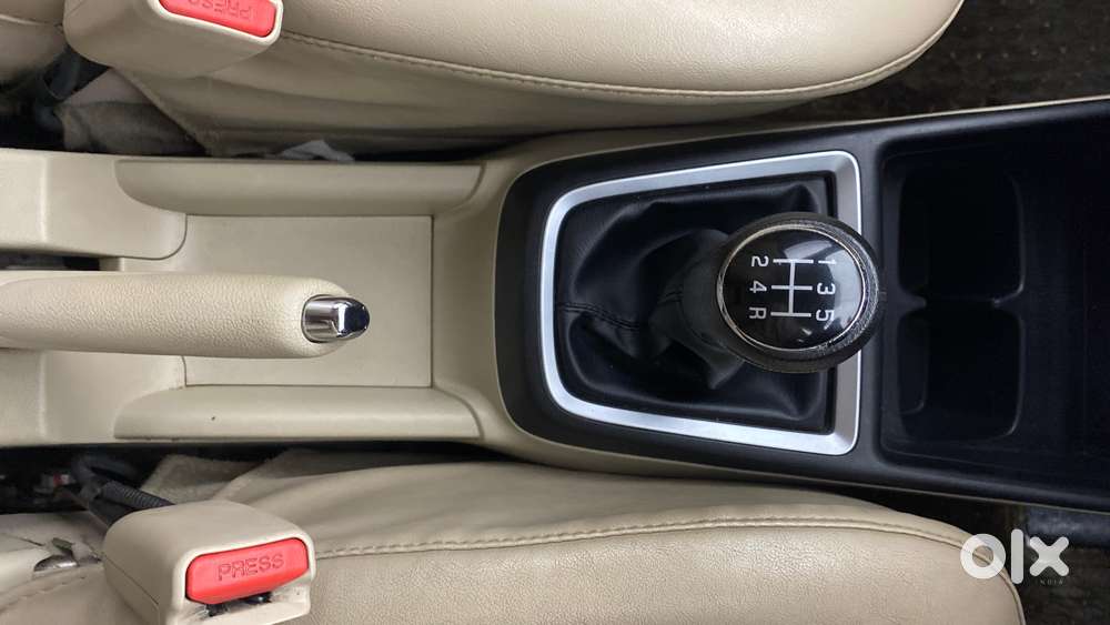 Maruti Suzuki Swift Dzire 1.2 Vxi Bsiv, 2019, Petrol